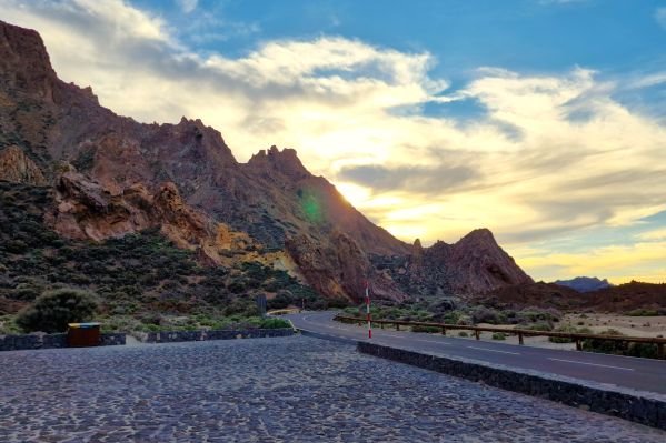 Car park area at the Mirador de los Llanos de Ucanca