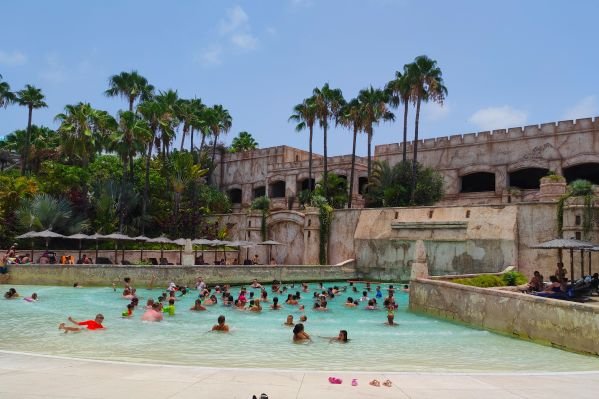 Family and child wave pool