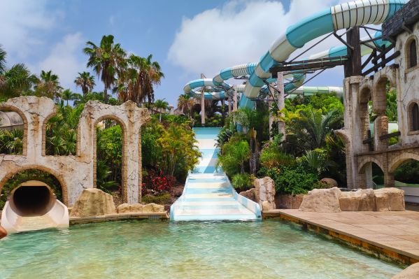 The splashdown pool of Tsunami attraction