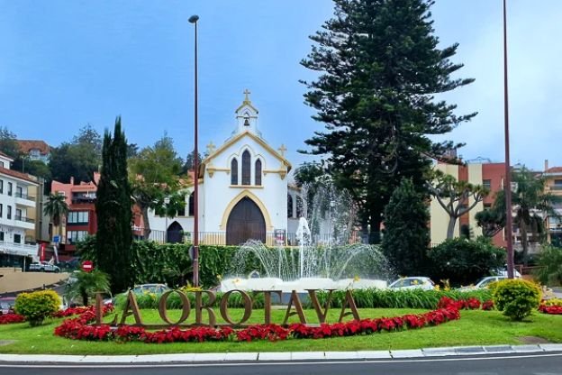 Entrance to the town of La Orotava