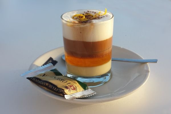The iconic Barraquito: Tenerife’s famous layered coffee with a kick