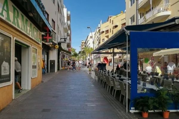 Los Cristianos town centre
